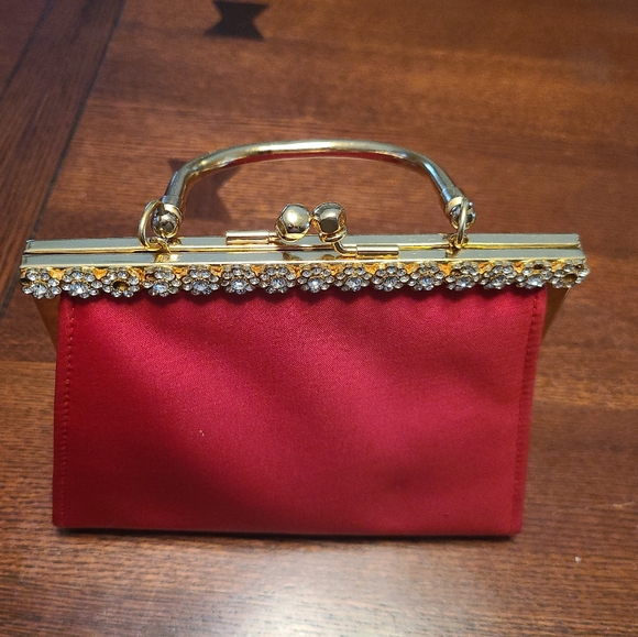 Red Clutch Purse - Picture 5 of 9